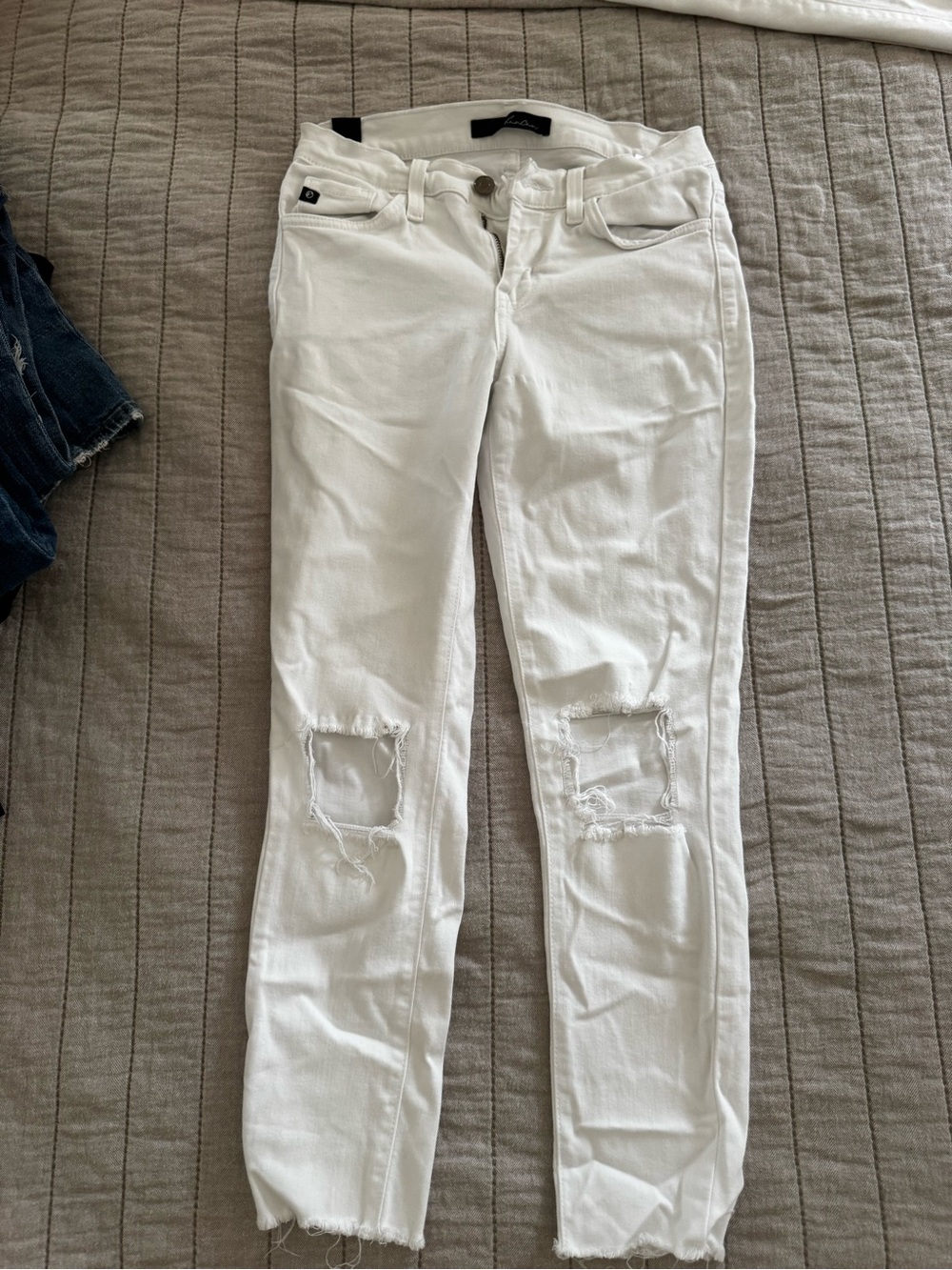 White Ripped Skinny Women’s Jeans - Stretch Slim Fit